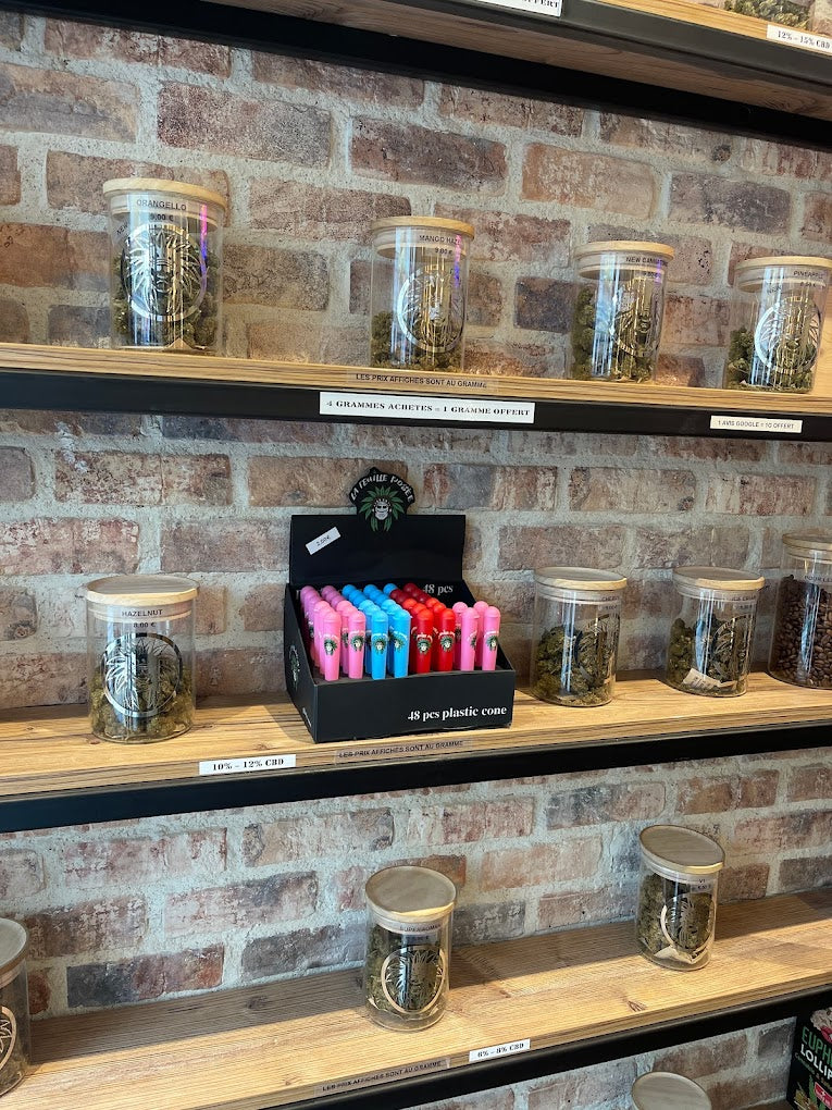 découvrez notre sélection des meilleurs magasins de cbd à paris. profitez d'une large gamme de produits de qualité, des conseils d'experts et une ambiance accueillante. que vous soyez novice ou passionné, trouvez le boutique qui saura répondre à vos besoins en cbd.